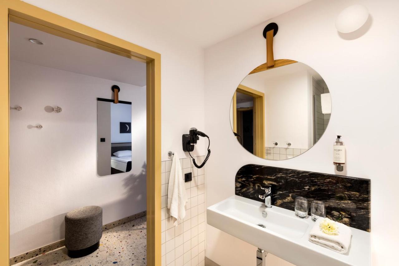 Antares Hotel 3*